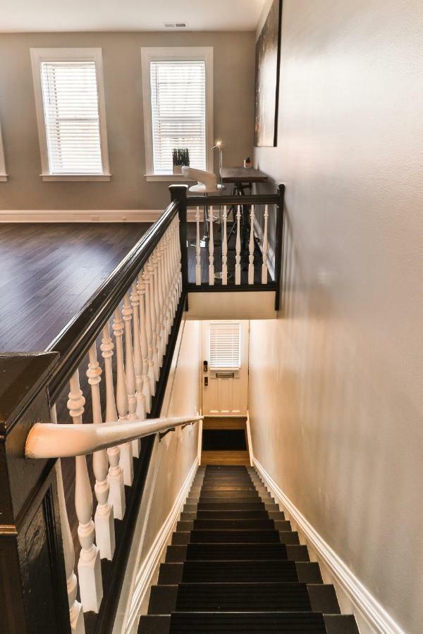 Luxury Apt W/ Spectrum Mood Lighting - Historic Cherokee Street Antique Row Maryland Heights Exterior foto